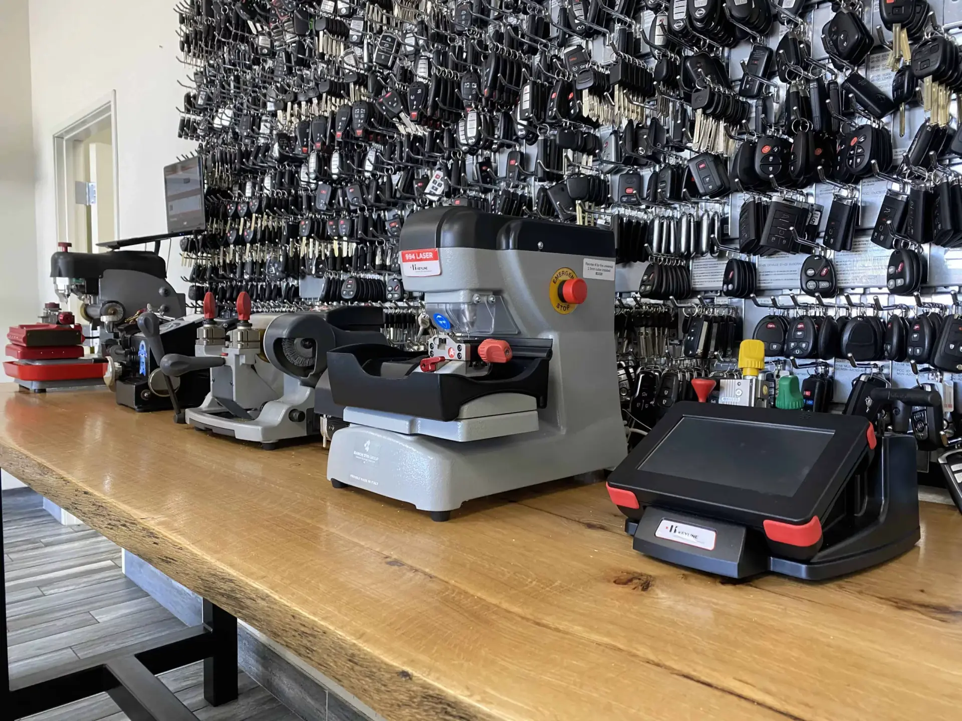 key duplication in the sundial locksmith shop in tempe az